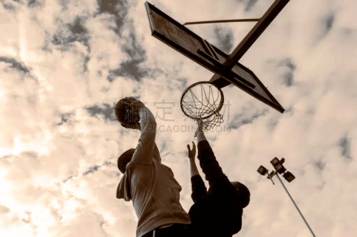 文图拉：执教意大利时媒体充满了敌意；现代足球充斥着表演